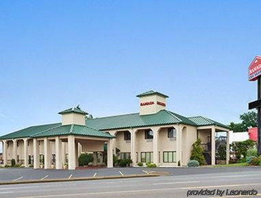 Baymont By Wyndham Johnson City Exterior foto